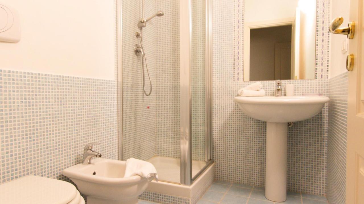Roma 46 Apartment Alghero Luaran gambar
